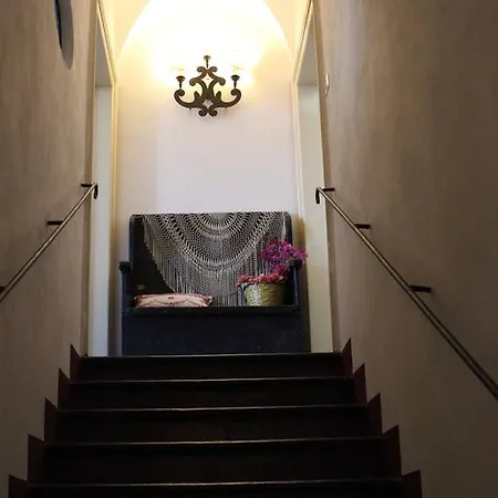La Casa Fiorita Apartment *